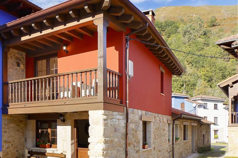 Single-family semi-detached for sale in Lugar Sotu, 63, Piloña, Asturias - image 1 Photo 1 of Single-family semi-detached for sale in Lugar Sotu, 63, Piloña, Asturias