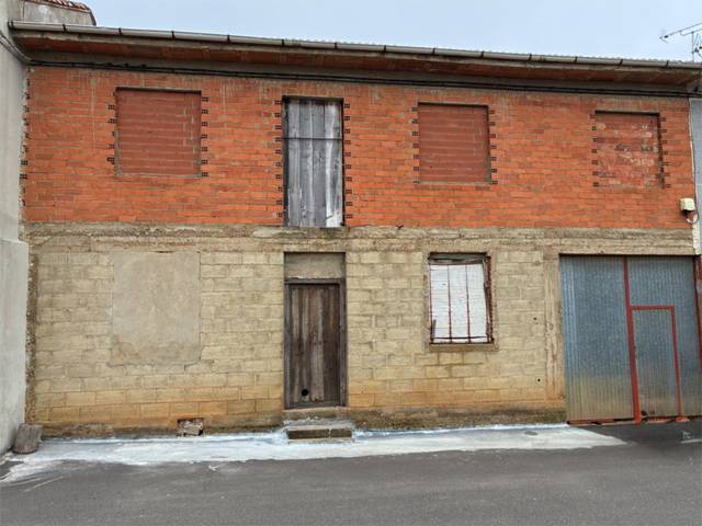 Casa adosada en Venta en Barrio Arriba, 105 en Cubo de Benavente