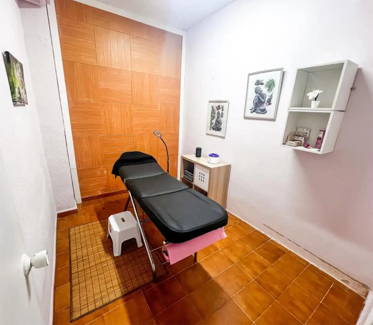 Habitación de Local de alquiler en Quart de Poblet con Aire acondicionado