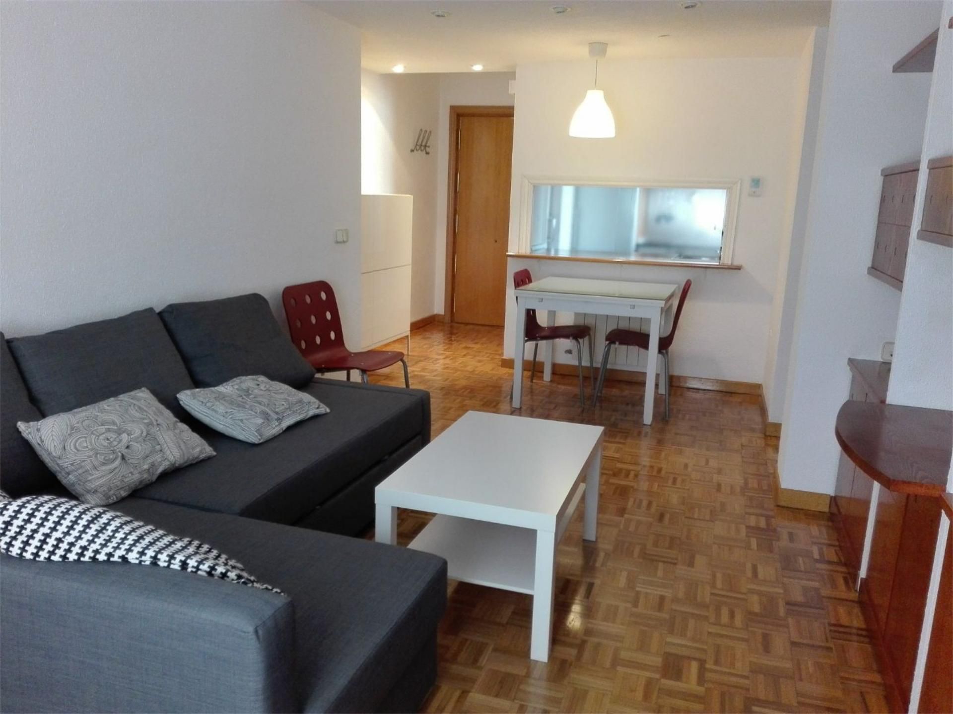 Living room of Flat to rent in  Madrid Capital  with Air Conditioner and Balcony