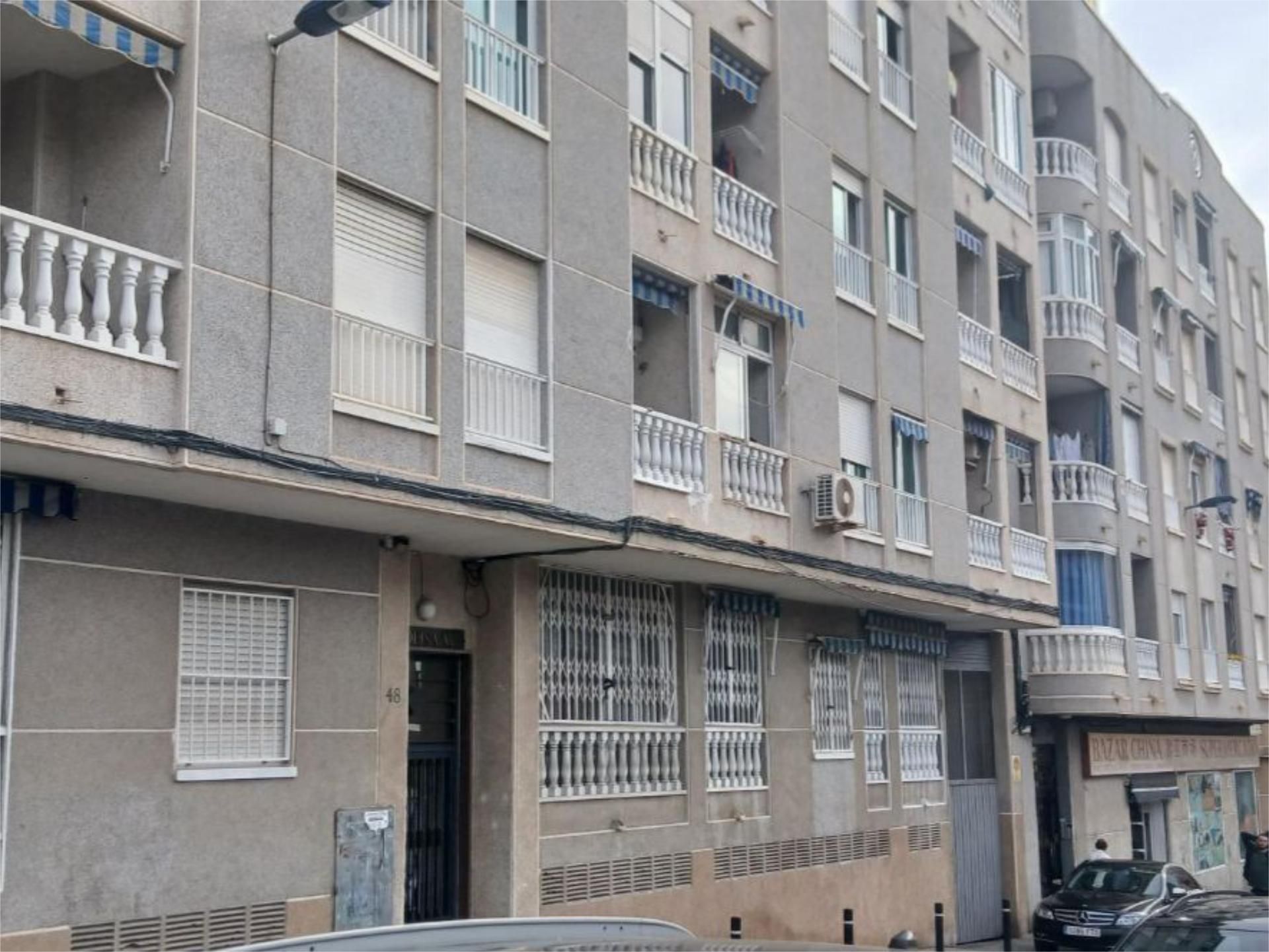 Apartament en venda a Calle Patricio Zammit, 48, Las Piscinas Naturales Vista exterior de Apartament en venda en Torrevieja amb Aire condicionat i Balcó