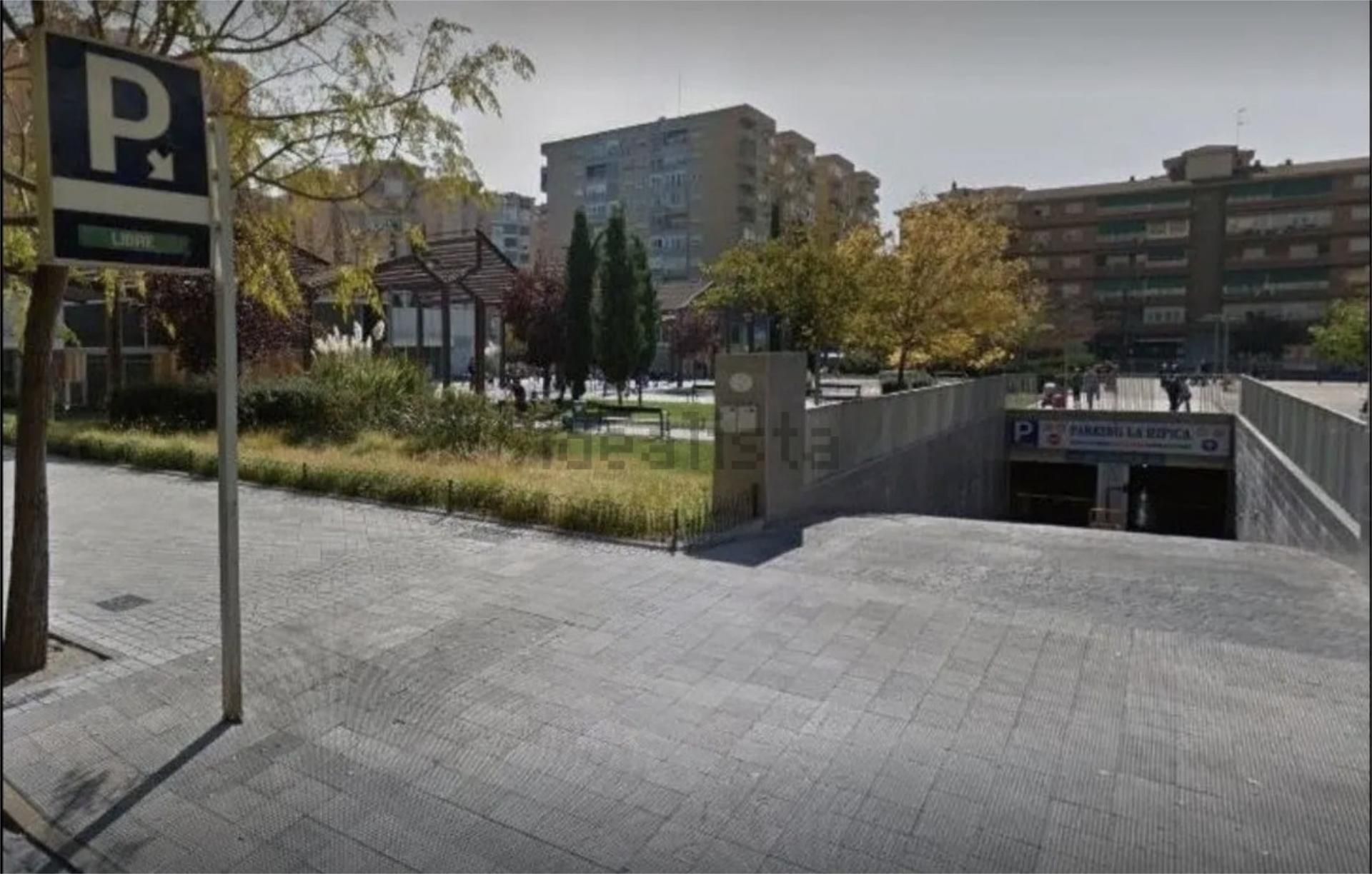 Exterior view of Garage to rent in  Granada Capital