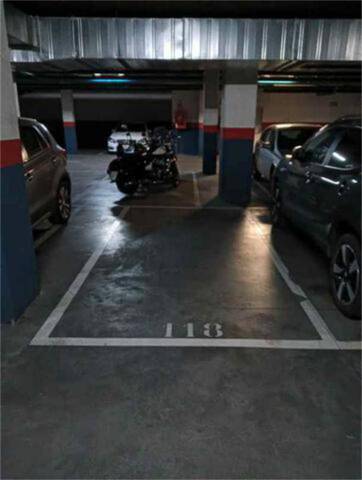 Garaje en Alquiler en Descubridores - Escritores