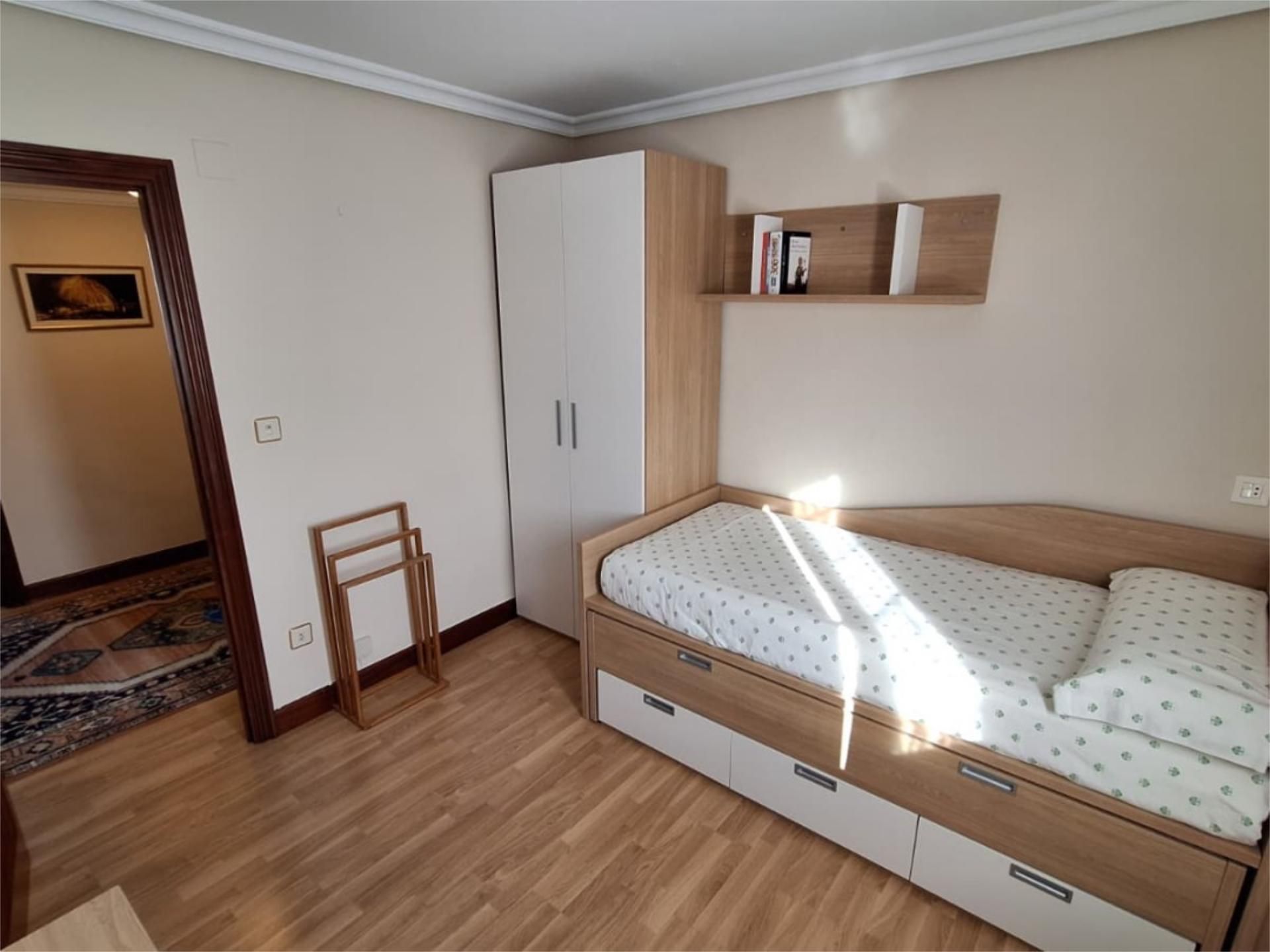 Pis en venda a Roke Azkune Kalea, 7, Oñati Dormitori de Pis en venda en Oñati