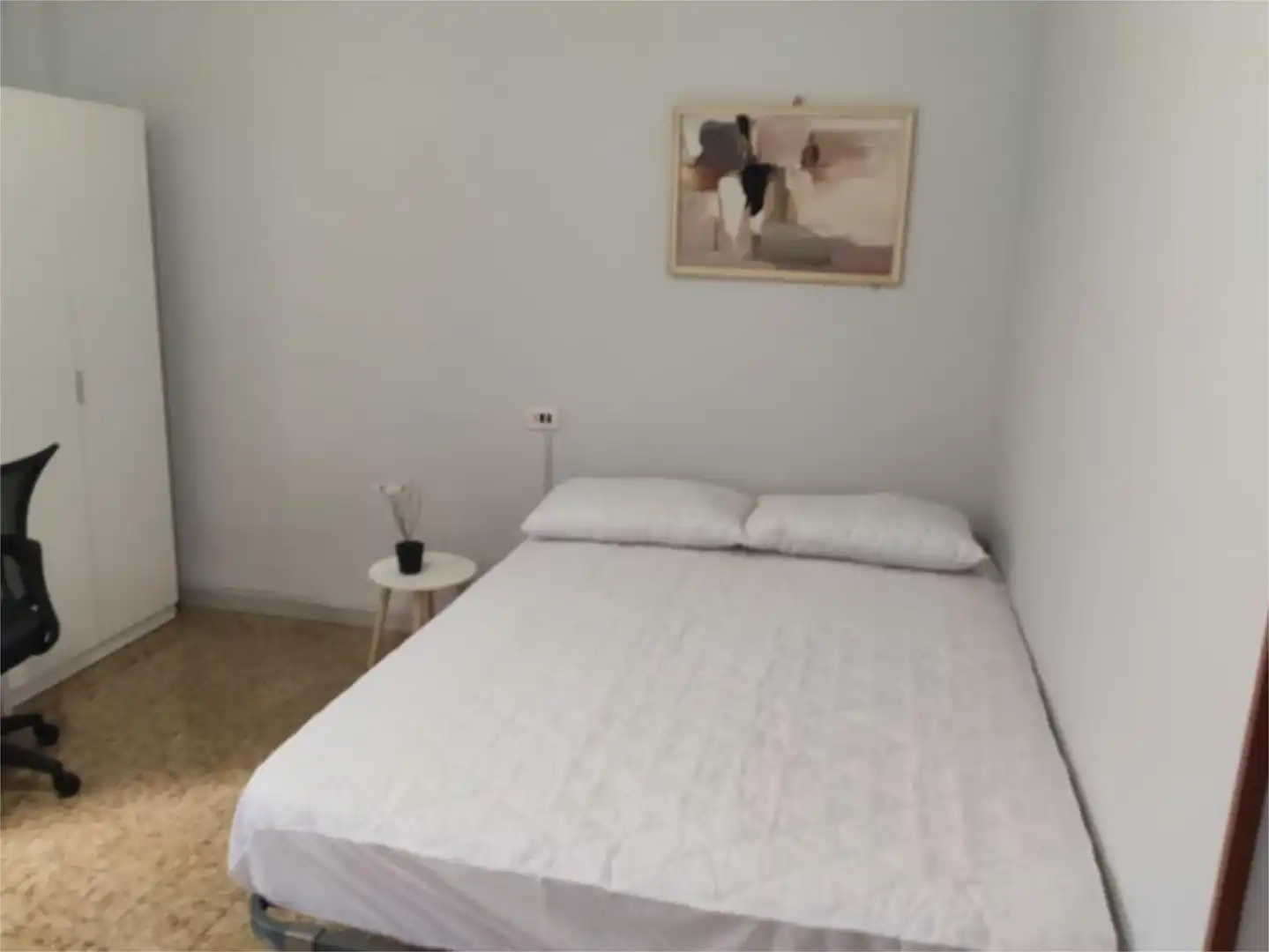 Zimmer in Paseo de Canalejas, 92, San Esteban - San Cristóbal Zimmer in Paseo de Canalejas, 92, San Esteban - San Cristóbal