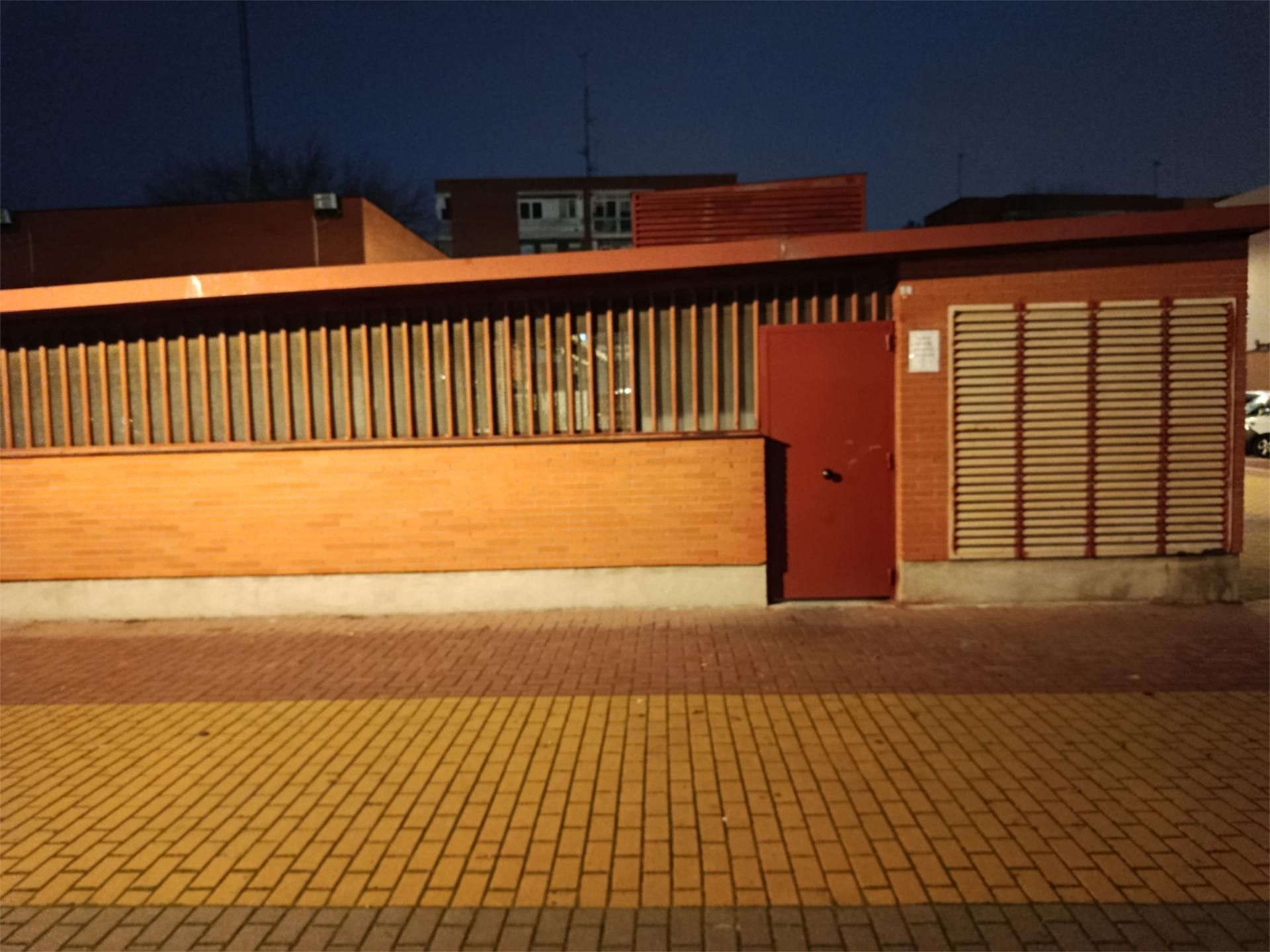 Exterior view of Garage for sale in Parla