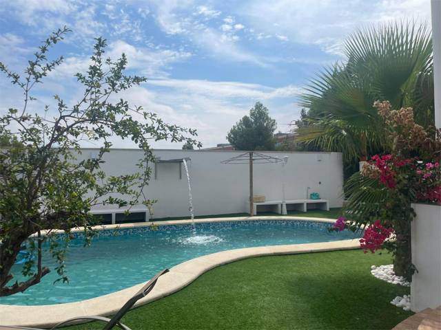 Casa-chalet en Alquiler en Carrer 7, 88 en La Cañada