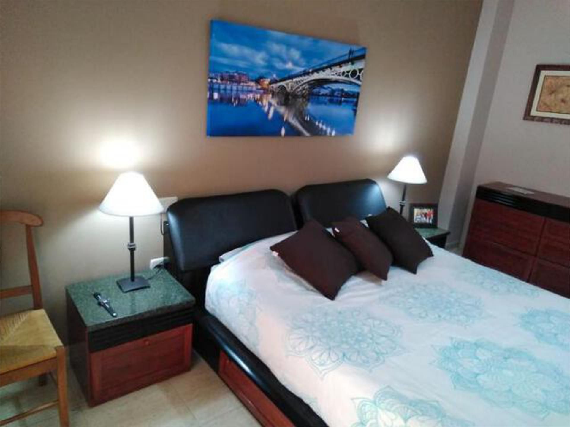 Dormitori de Pis de lloguer en Alcalá de Guadaira amb Terrassa