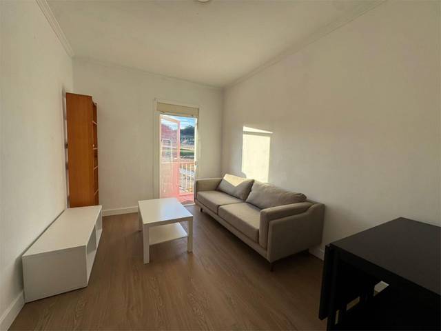 Piso en Alquiler en Barrio Pescadores, 2 en Agra del Orzán - Ventorrillo