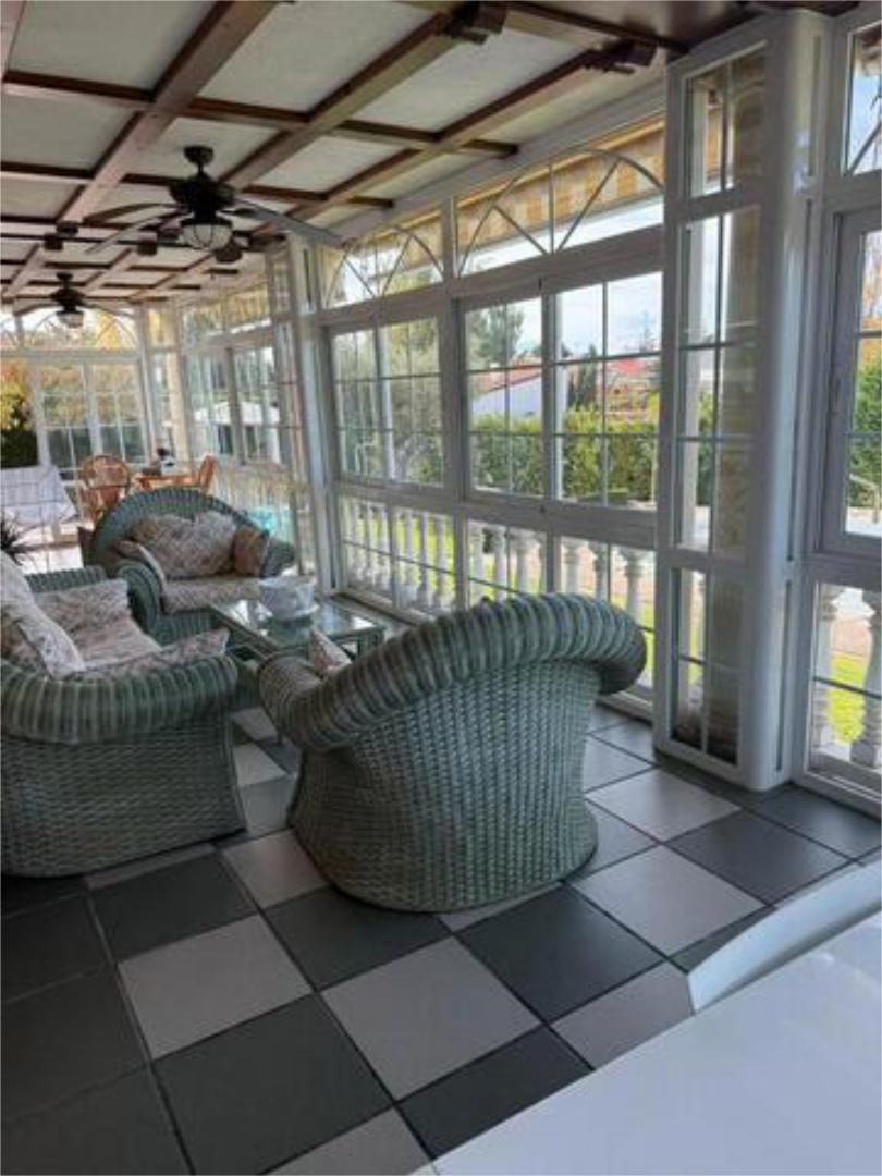 Casa adosada en venta en Santa Marta de Tormes Terraza de Casa adosada en venta en Santa Marta de Tormes con Terraza y Piscina