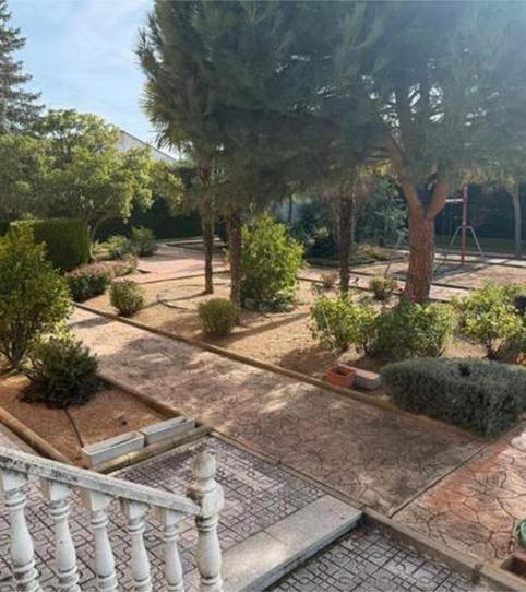 Foto 2 de Casa adosada en venta en Santa Marta de Tormes, Salamanca
