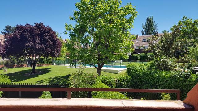 Casa-chalet en Alquiler en Calle del Nardo, 22 en El Soto de la Moraleja