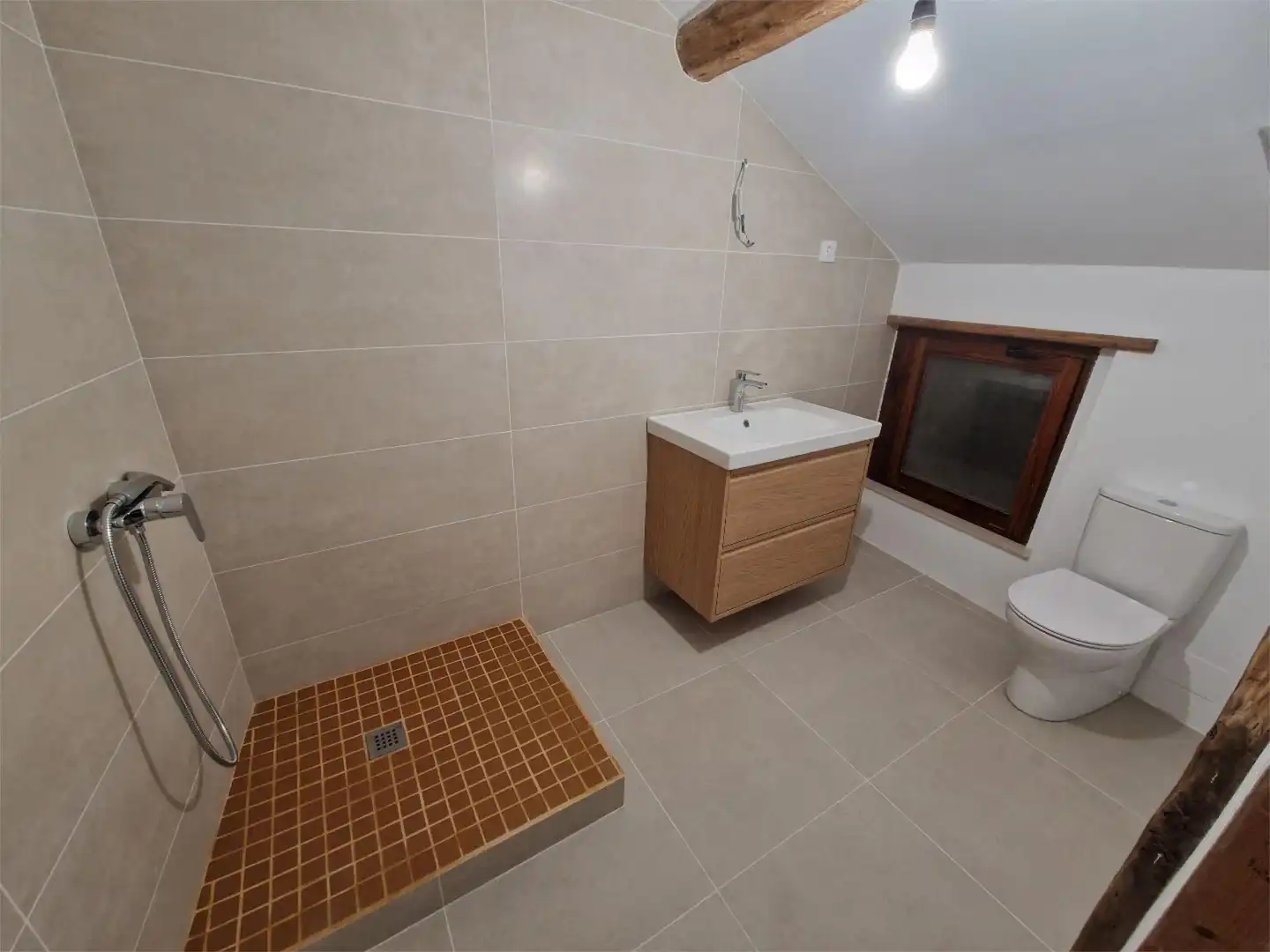Wohnung zum Verkauf in Barrio Aja, 18, Soba Badezimmer von Wohnung zum Verkauf in Soba