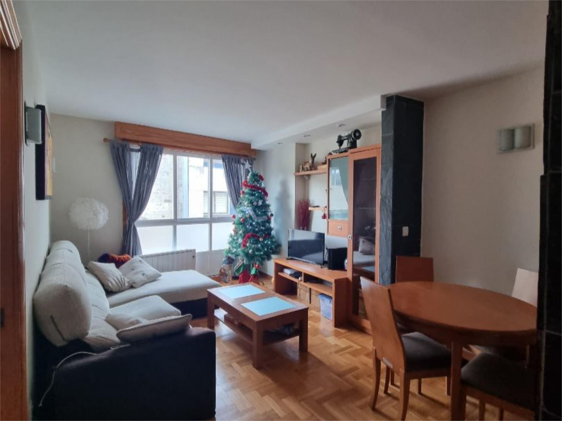 Sala d'estar de Pis en venda en Cangas 