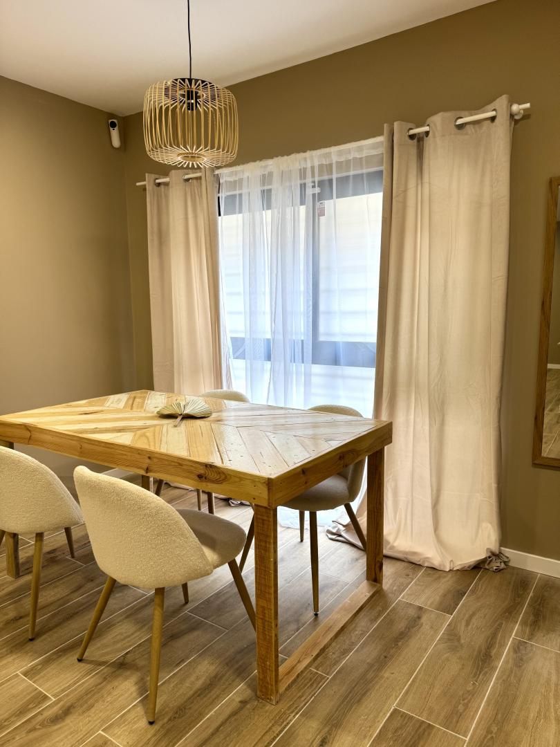 Menjador de Planta baixa en venda en Sant Boi de Llobregat