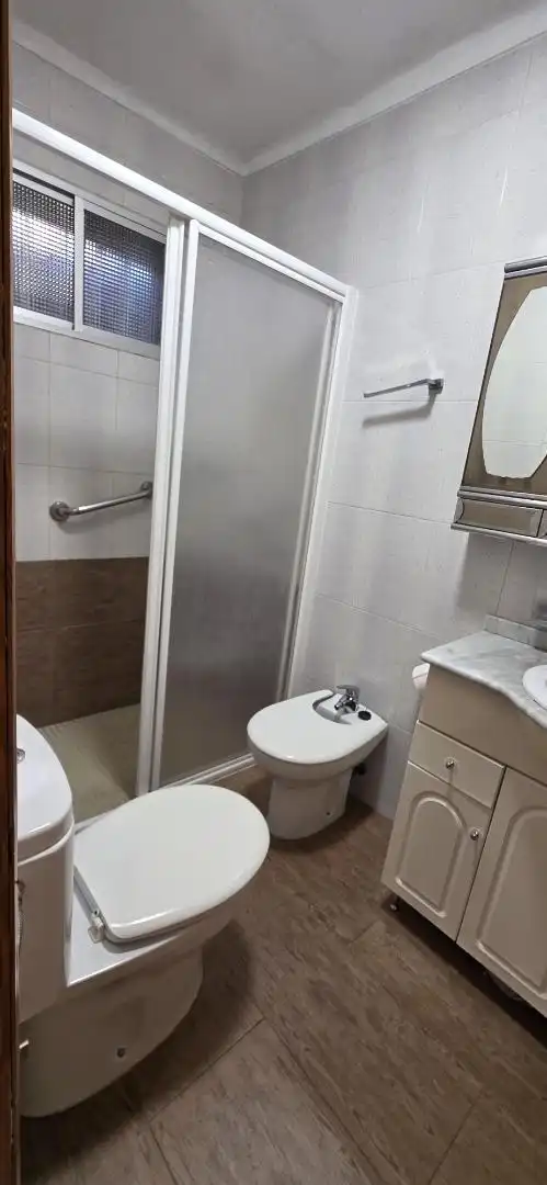 Casa adosada en venta en Calle Gloria, 2, Centro Histórico Baño de Casa adosada en venta en Vélez-Málaga con Aire acondicionado, Calefacción y Terraza