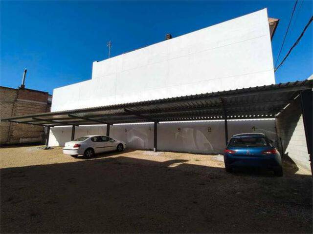 Garaje en Alquiler en Moriles