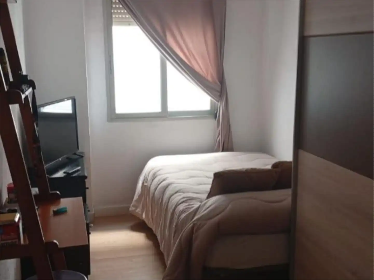 Habitación en Carrer de Montevideo, 38, San Ramón - Monte de Piedad