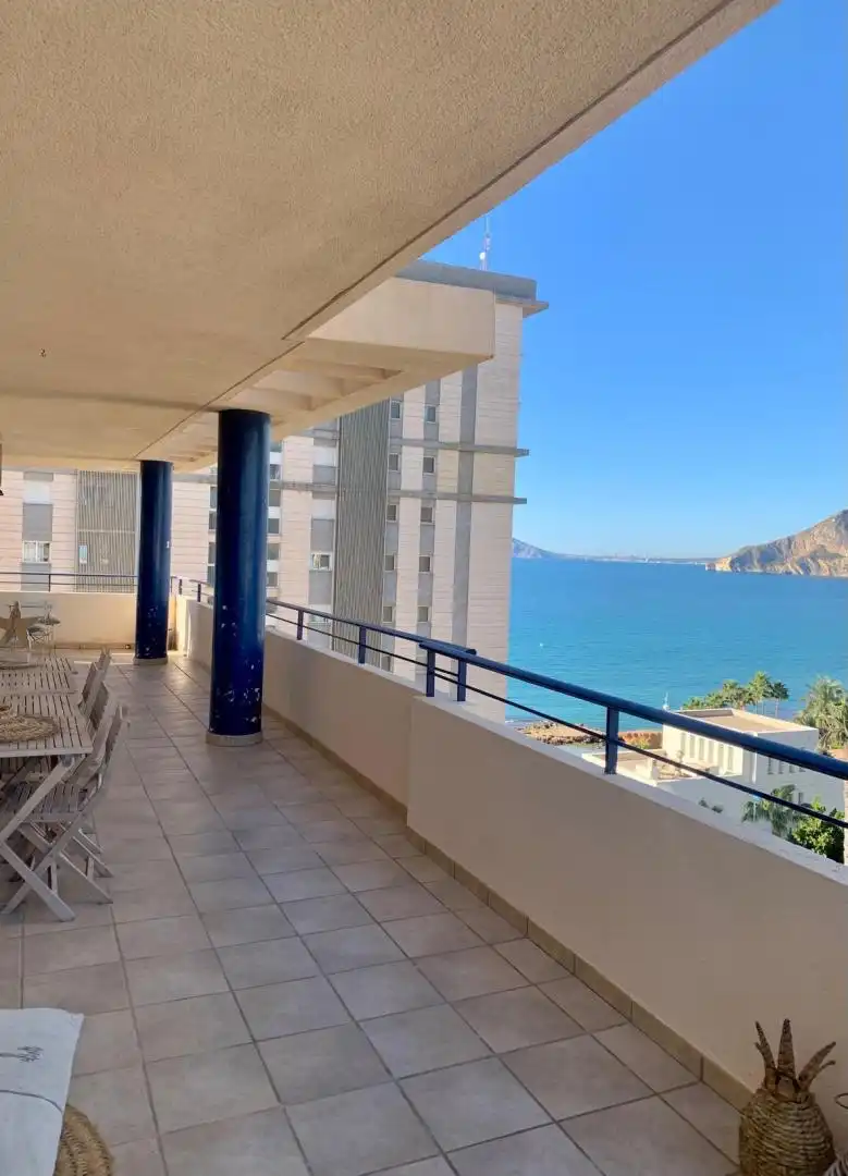 Vista exterior de Piso en venta en Calpe / Calp con Aire acondicionado, Calefacción y Jardín privado