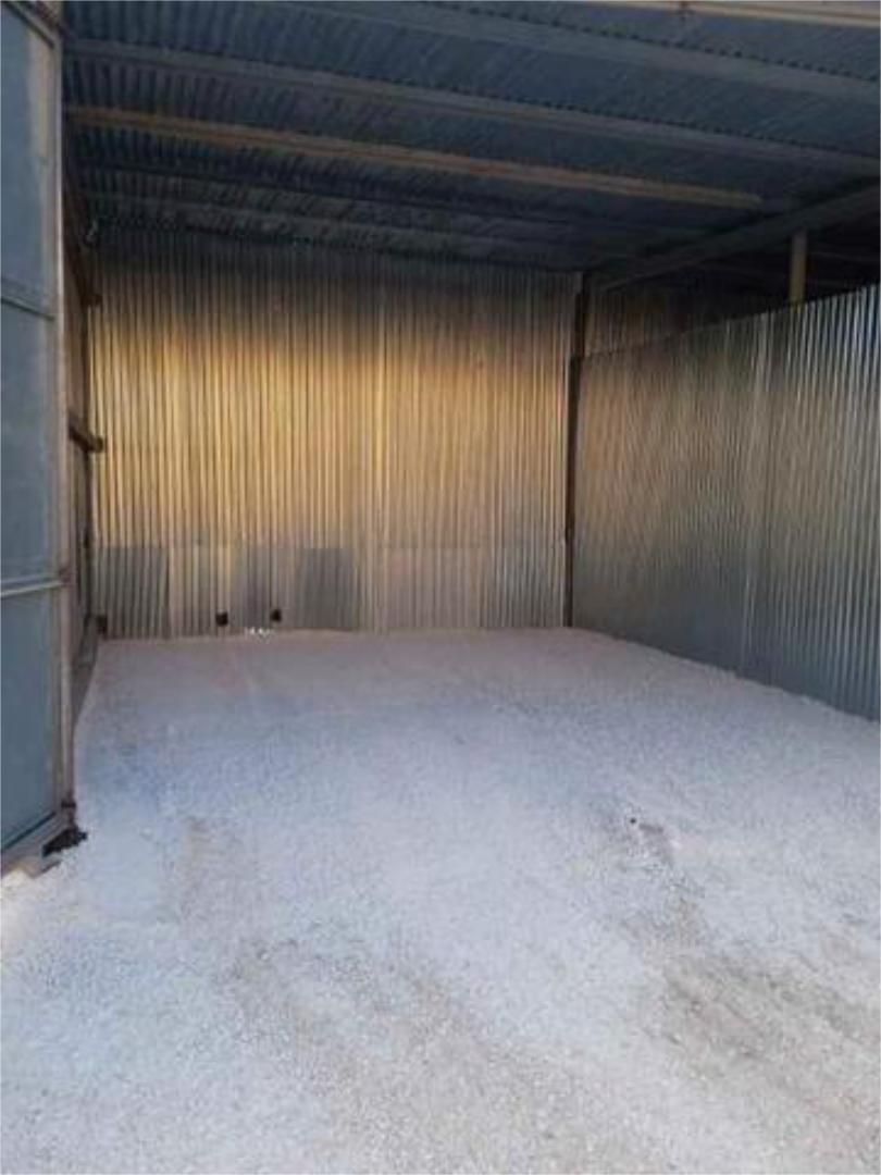 Box room to rent in Osuna