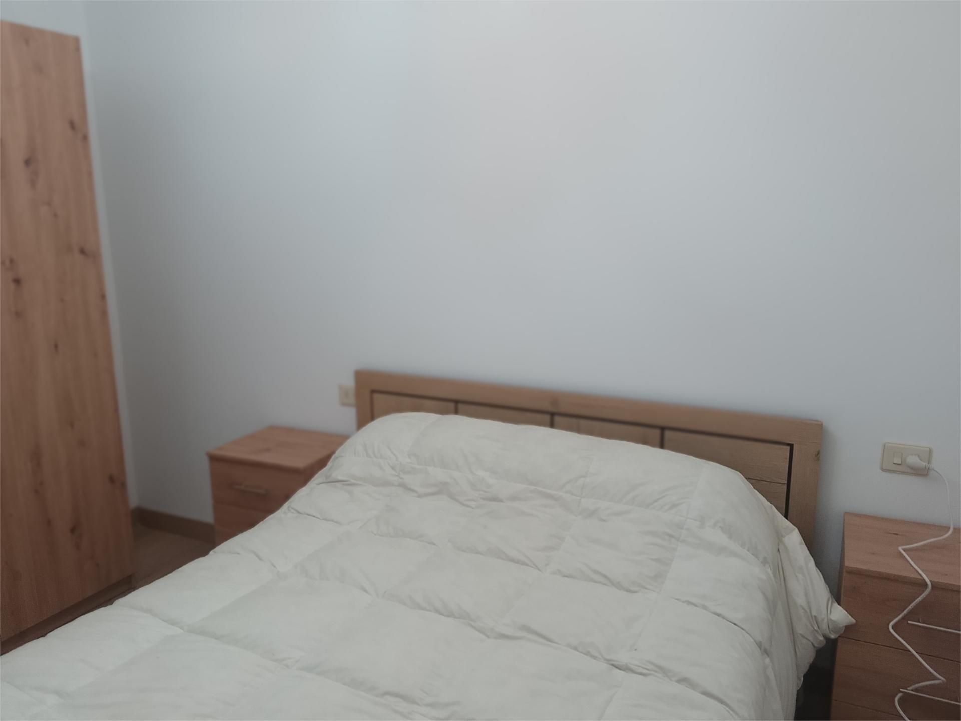 Dormitori de Pis de lloguer en Monterroso amb Calefacció, Moblat i Forn