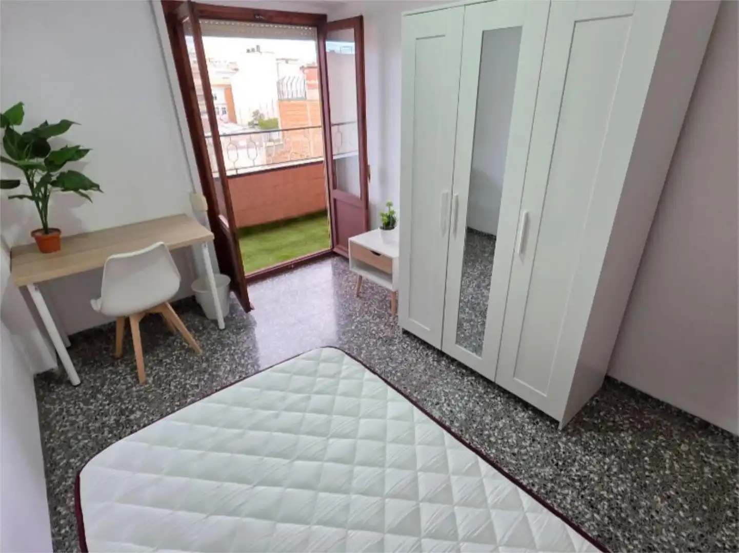 Bedroom of Flat for share in Villena  with Furnished and Balcony