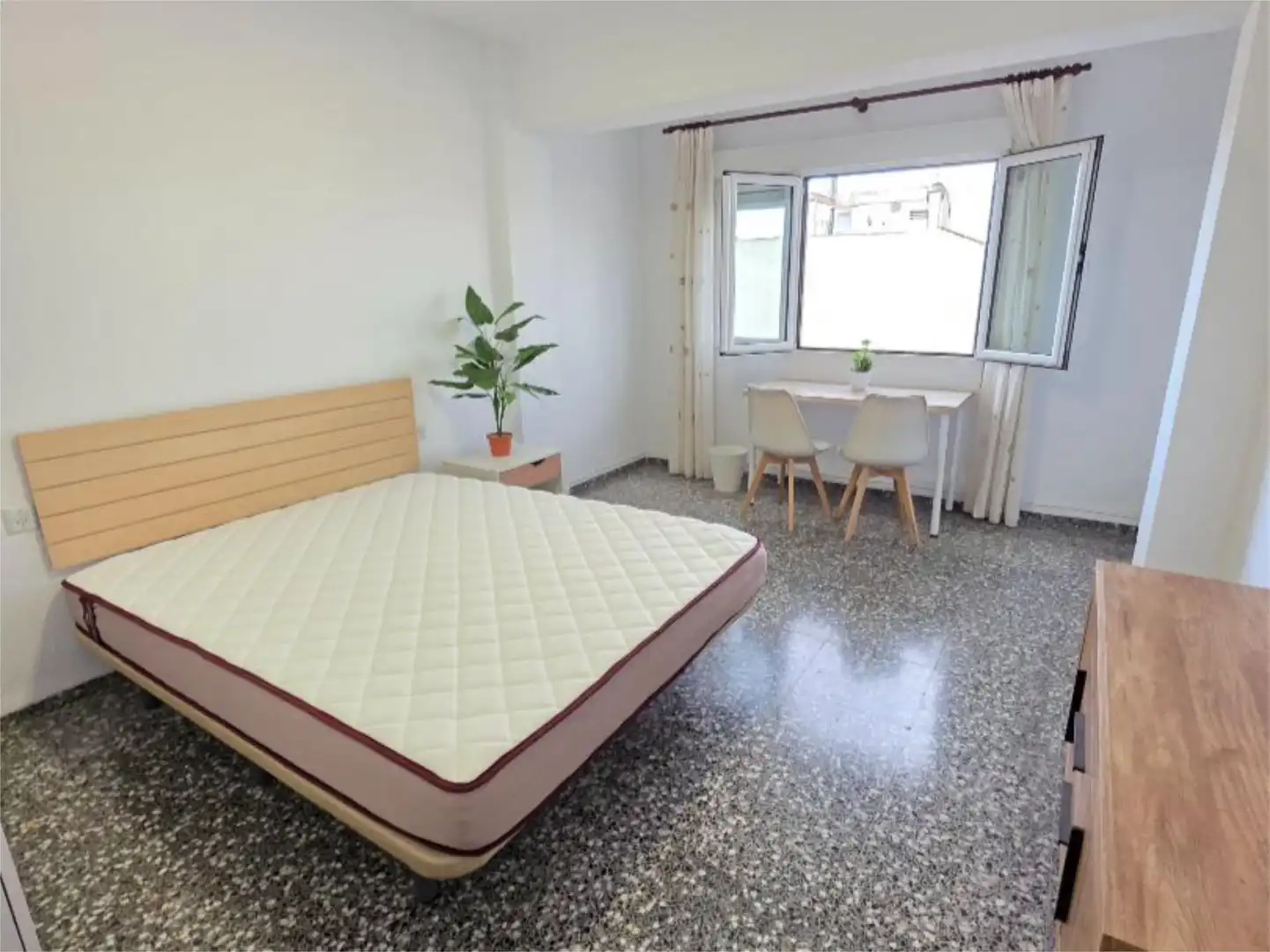 Bedroom of Flat for share in Villena  with Furnished and Balcony