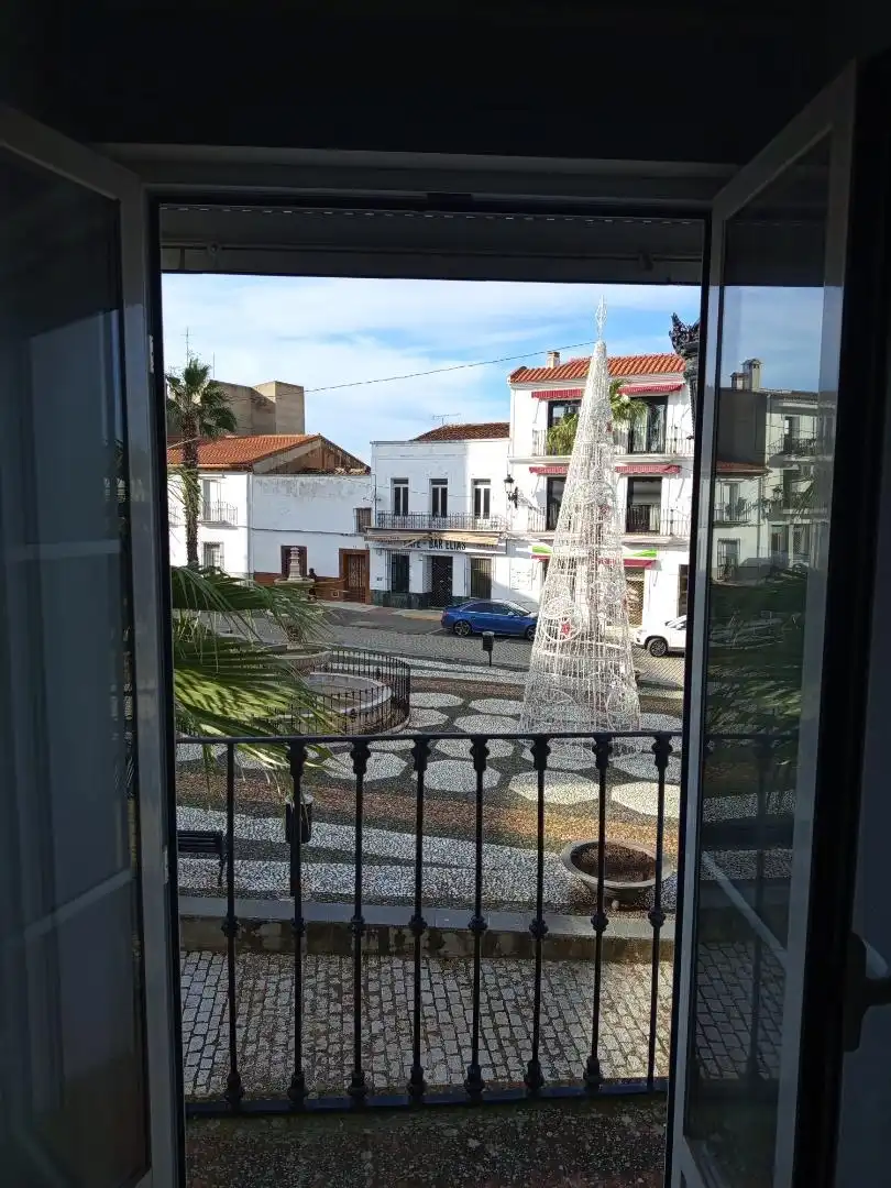Vista exterior de Casa adosada en venda en Puebla de la Reina amb Aire condicionat, Calefacció i Terrassa