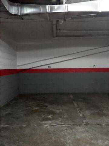 Garaje en Alquiler en Poniente - Faro