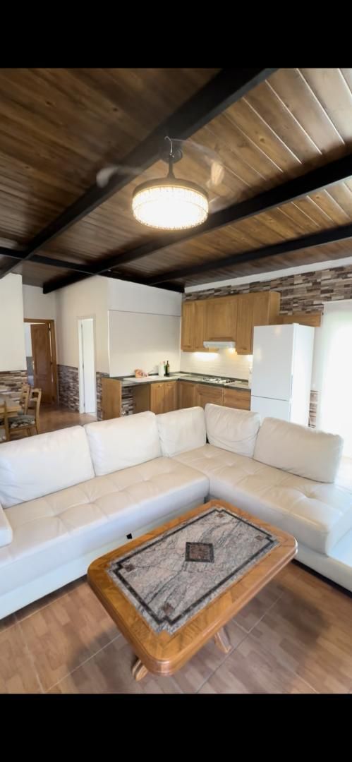 Cuina de Finca rústica de lloguer en Pizarra amb Aire condicionat, Calefacció i Moblat