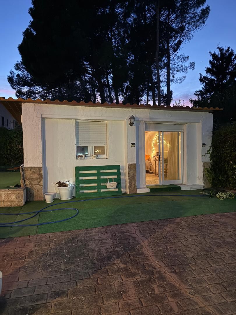 Jardí de Apartament per a compartir en Torrejón del Rey amb Calefacció, Piscina i Rentadora