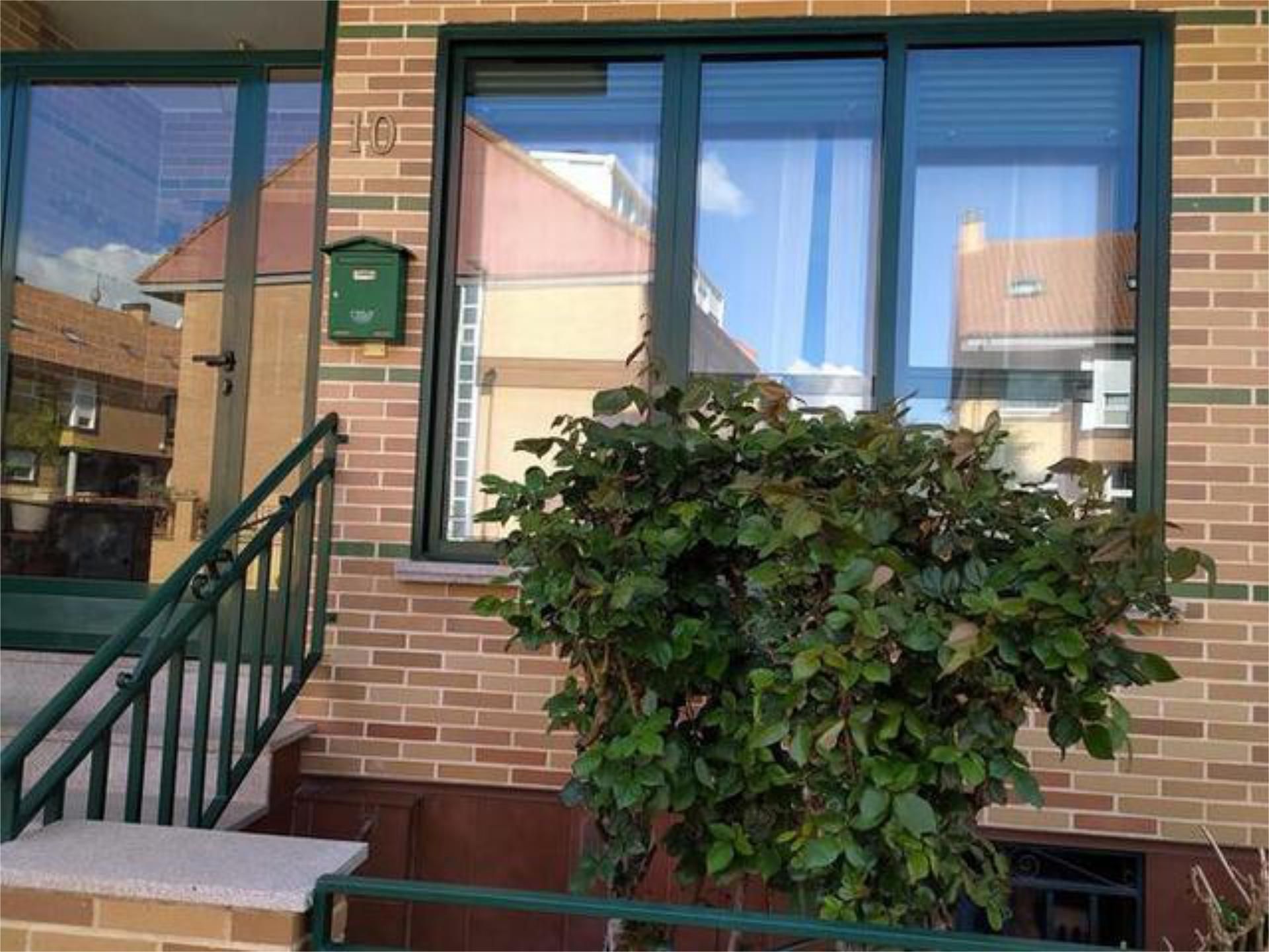 Single-family semi-detached to rent in Carbajosa de la Sagrada