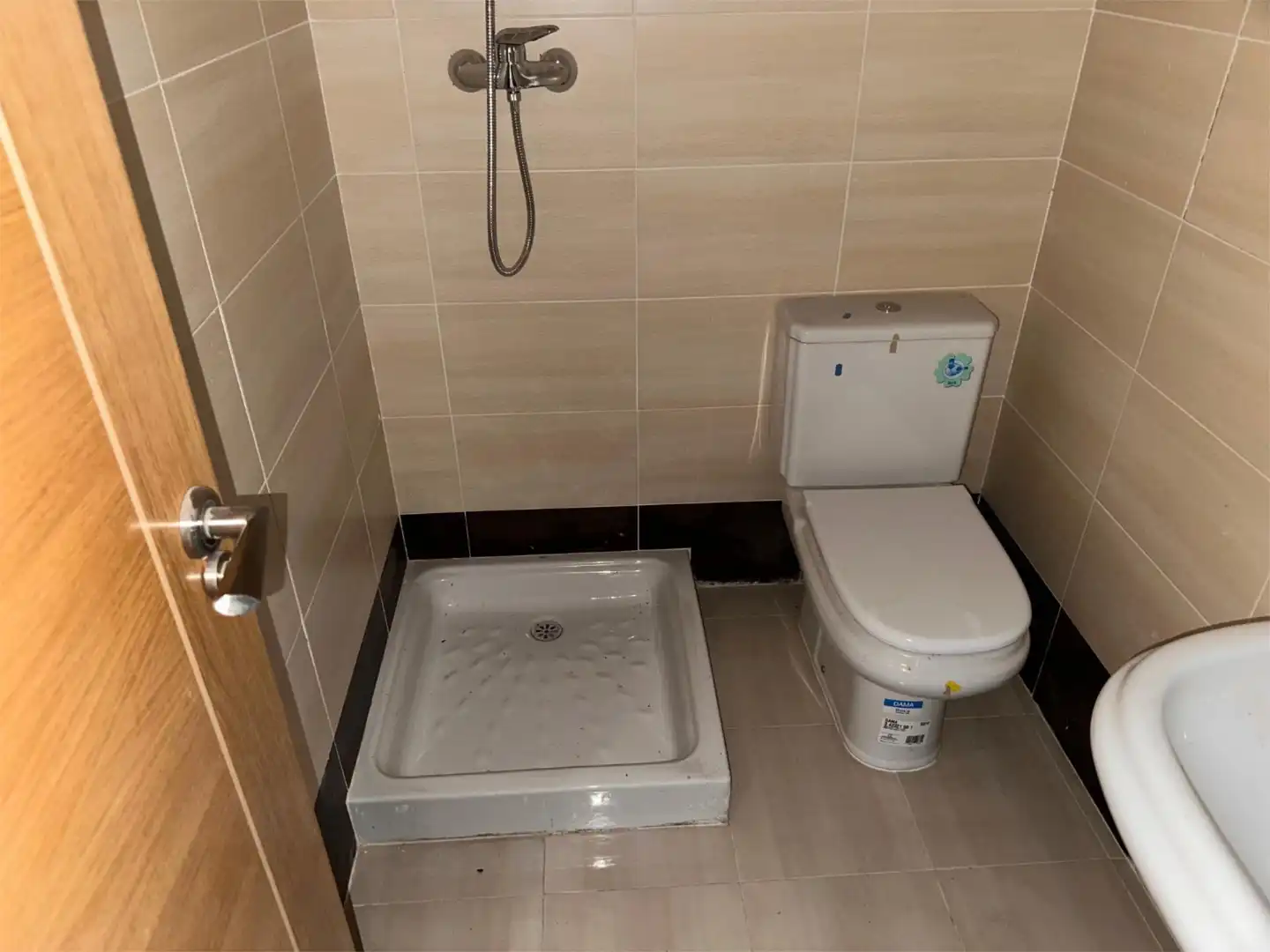 Piso en venta en Calle Fuentelarreina, 9, La Pantoja Baño de Piso en venta en Zamora Capital con Calefacción, Terraza y Balcón
