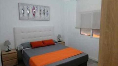 Foto 4 de Apartamento de alquiler en Carranque - Haza Cuevas, Málaga Capital