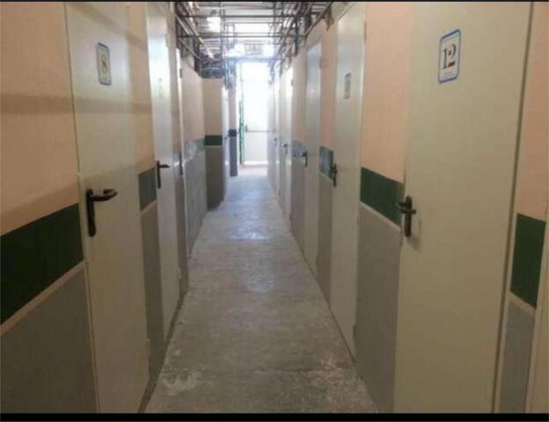 Box room to rent in  Madrid Capital