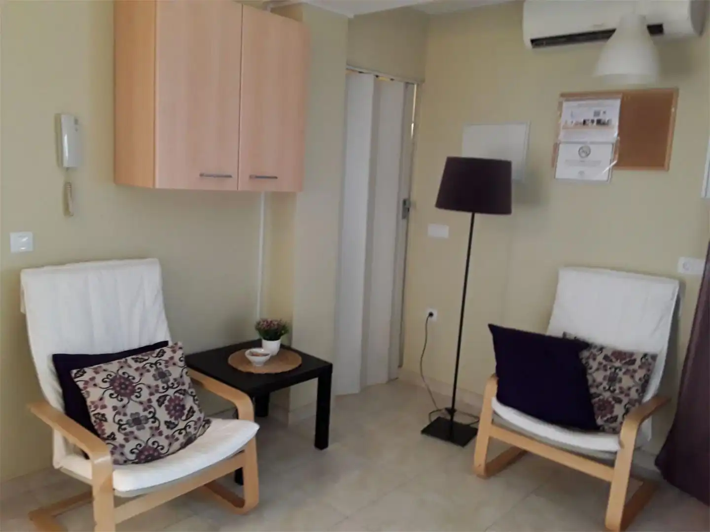 Habitación en Calle Juan Sebastián Elcano, 25, Los Remedios Habitación en Calle Juan Sebastián Elcano, 25, Los Remedios