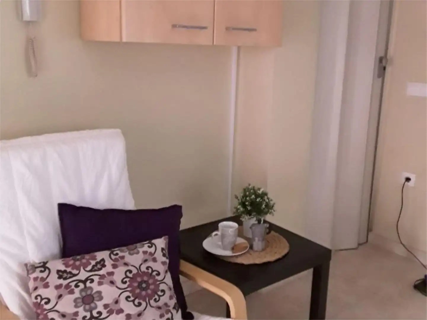 Habitación en Calle Juan Sebastián Elcano, 25, Los Remedios Habitación en Calle Juan Sebastián Elcano, 25, Los Remedios