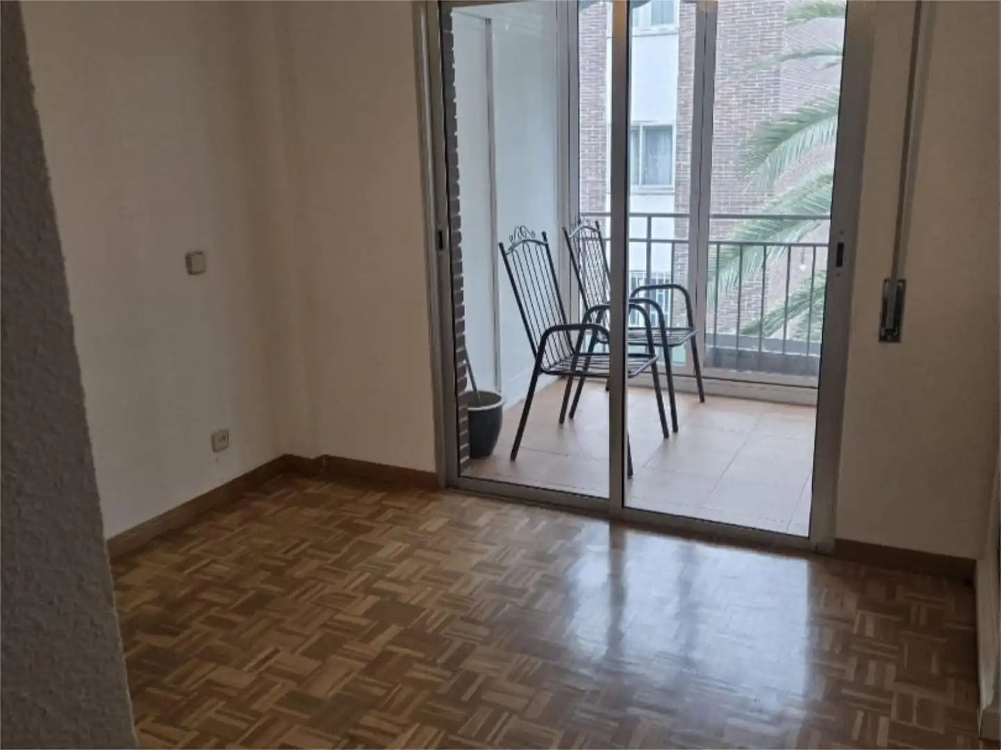 Pis de lloguer a Calle Góndola, 11, Alameda de Osuna Dormitori de Pis de lloguer en Madrid amb Calefacció, Jardí privat i Parquet