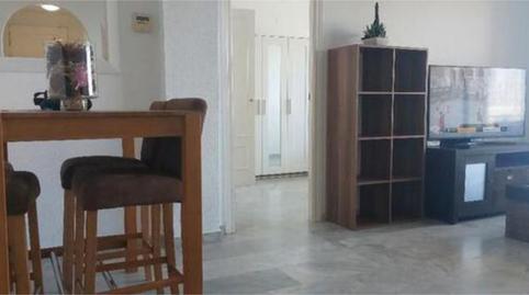 Foto 3 de Piso de alquiler en Las Chapas - Alicate Playa, Marbella