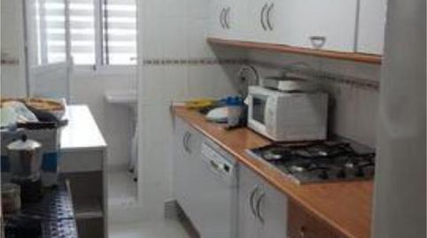 Foto 5 de Piso de alquiler en Las Chapas - Alicate Playa, Marbella