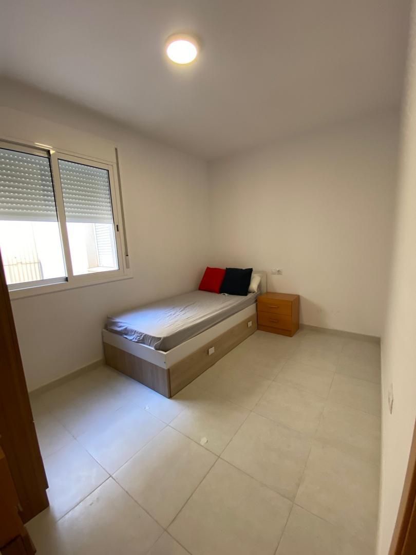 Pis per a compartir a Carrer d'Emili Parras, 10, Avinguda Catalunya Dormitori de Pis per a compartir en La Ràpita amb Terrassa, Moblat i Videoporter