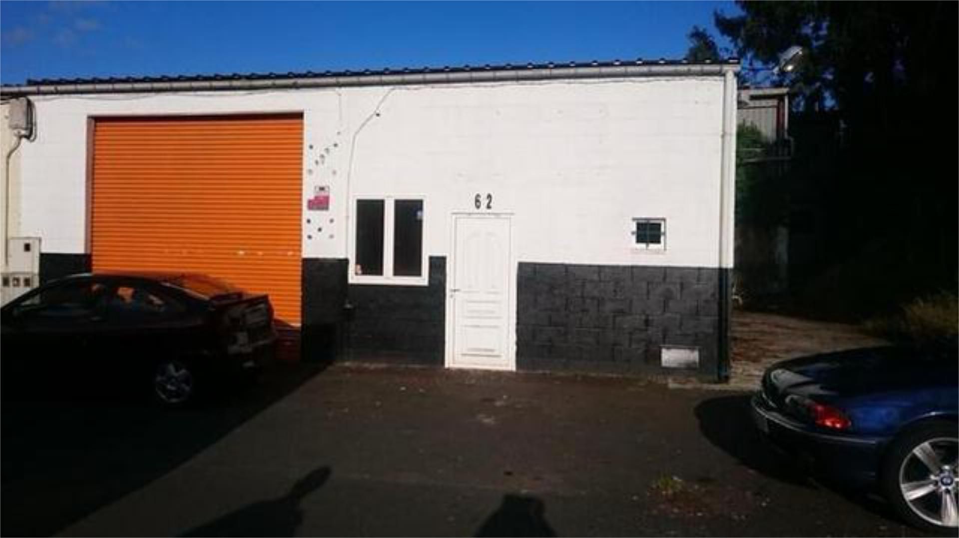 Vista exterior de Nau industrial de lloguer en Ferrol