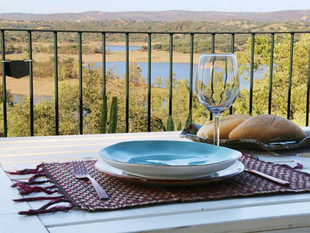 Piso en Venta en Avenida de la Cornisa, 42 en Los Lagos