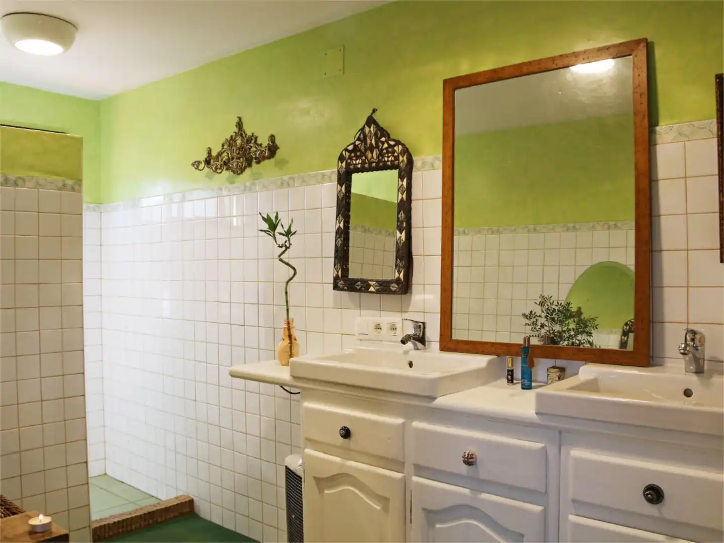Flat for sale in Avenida de la Cornisa, 42, Los Lagos Bathroom of Flat for sale in Guillena with Air Conditioner, Heating and Private garden