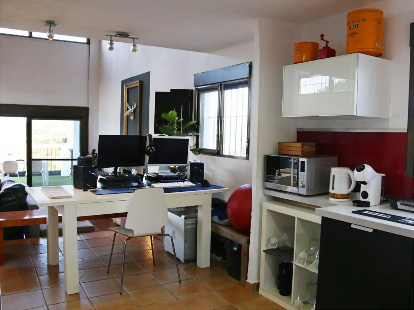 Flat for sale in Avenida de la Cornisa, 42, Los Lagos Flat for sale in Guillena with Air Conditioner, Heating and Private garden