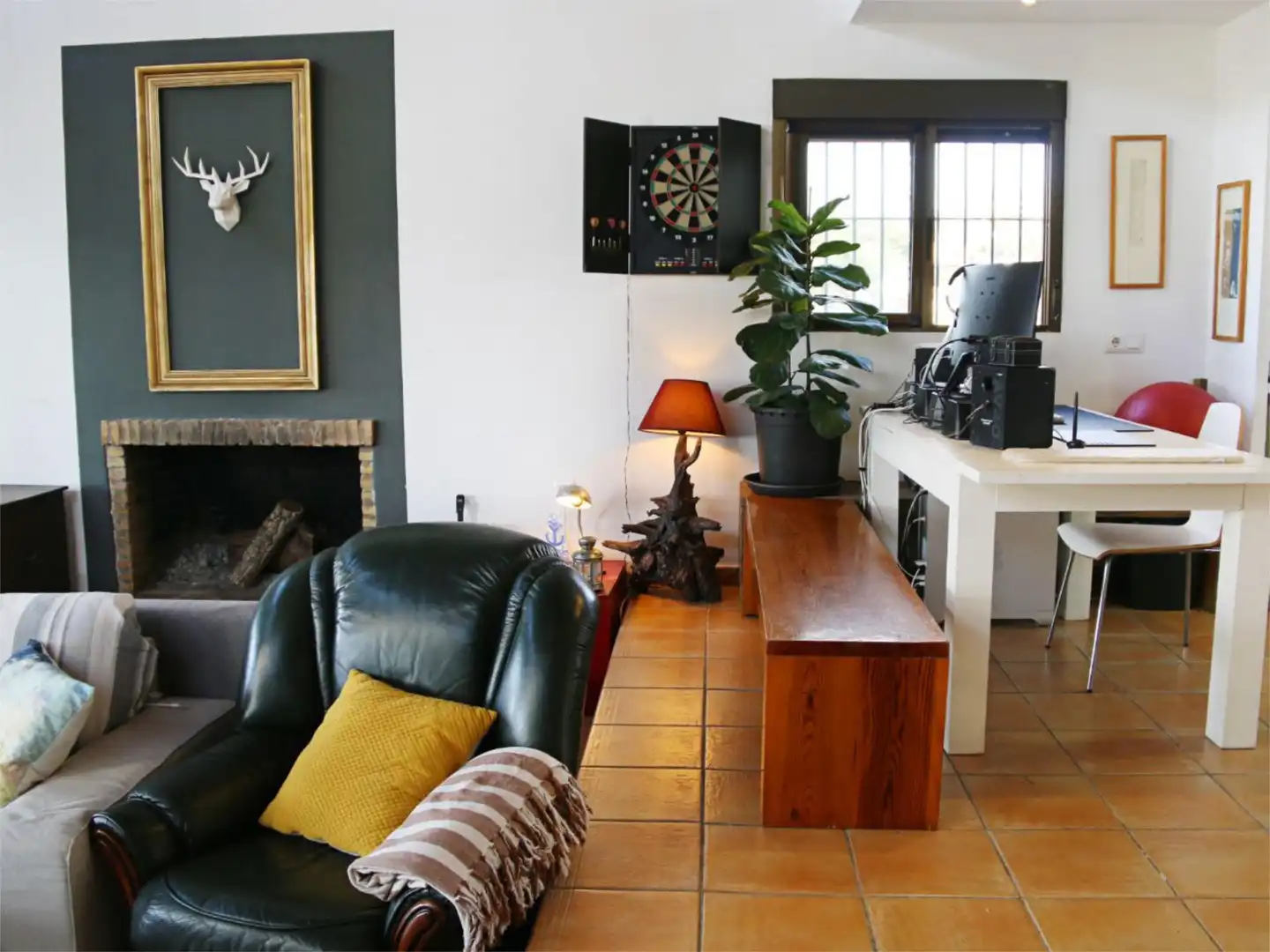Flat for sale in Avenida de la Cornisa, 42, Los Lagos Living room of Flat for sale in Guillena with Air Conditioner, Heating and Private garden