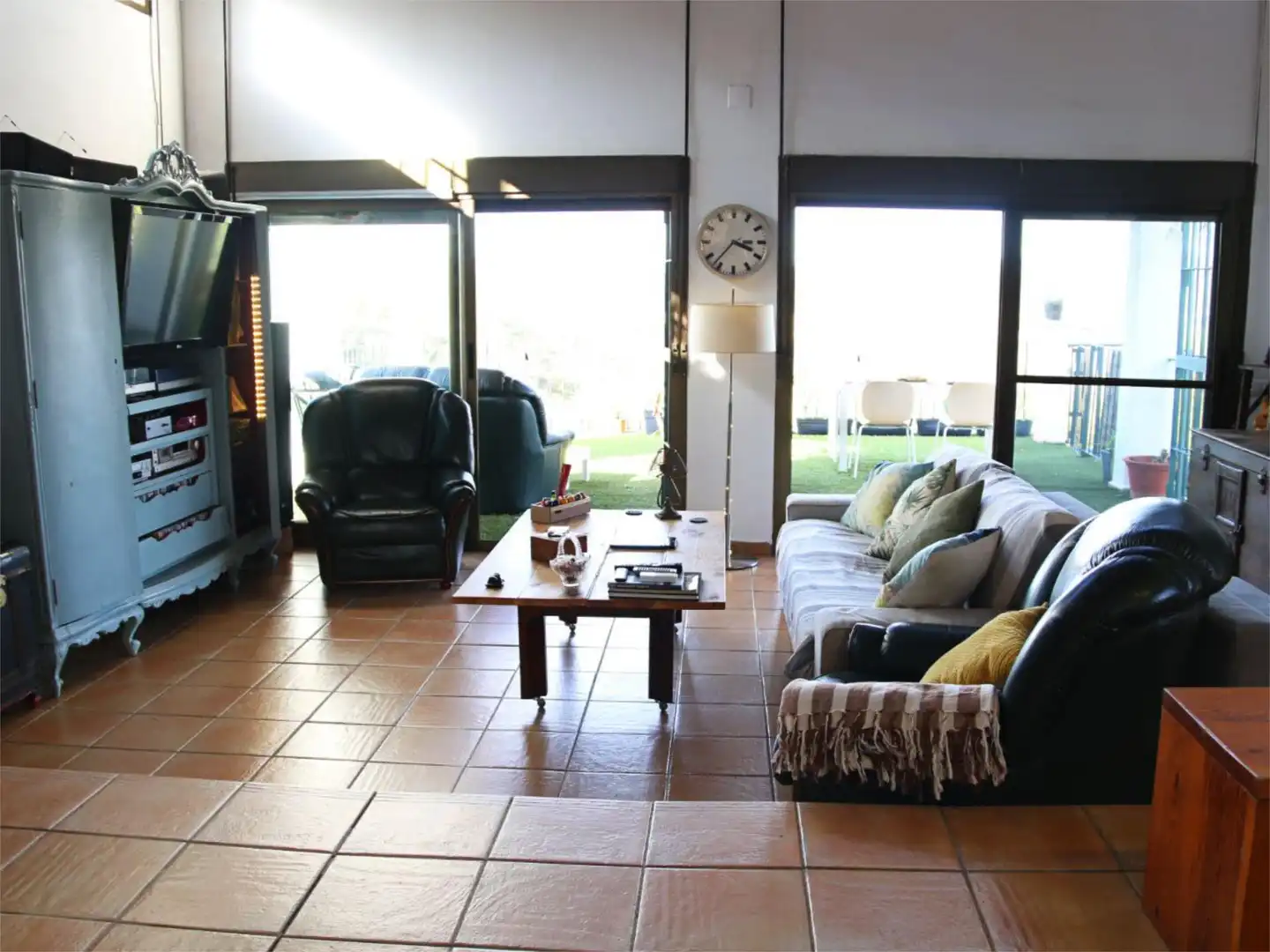 Flat for sale in Avenida de la Cornisa, 42, Los Lagos Living room of Flat for sale in Guillena with Air Conditioner, Heating and Private garden