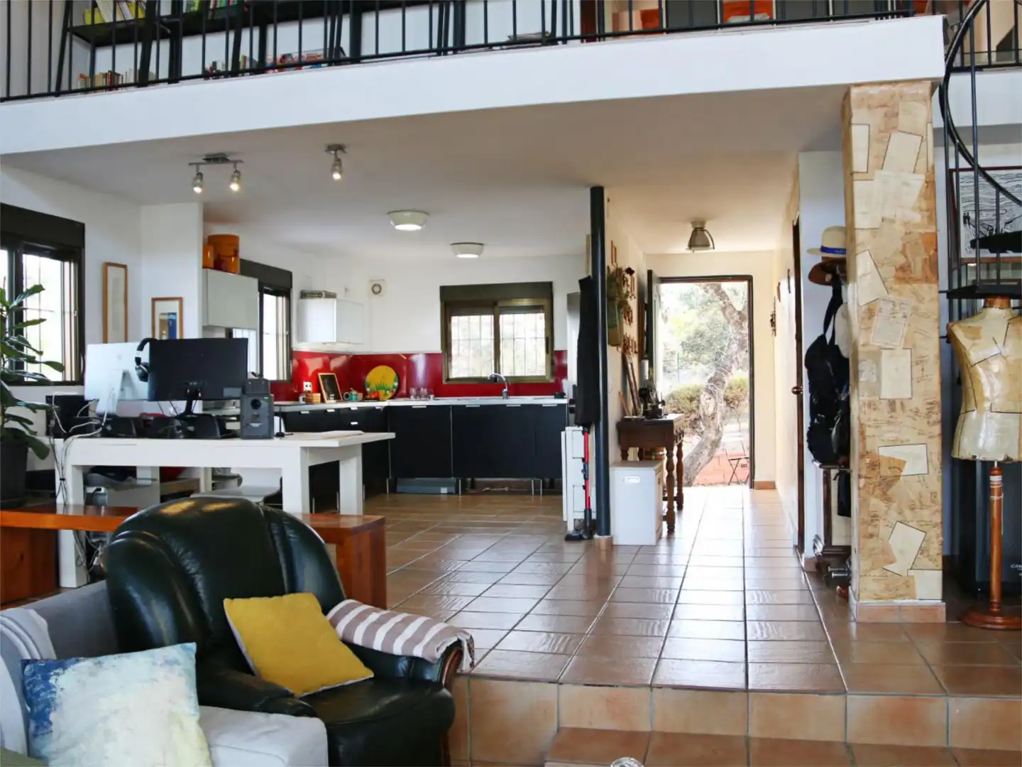 Flat for sale in Avenida de la Cornisa, 42, Los Lagos Flat for sale in Guillena with Air Conditioner, Heating and Private garden