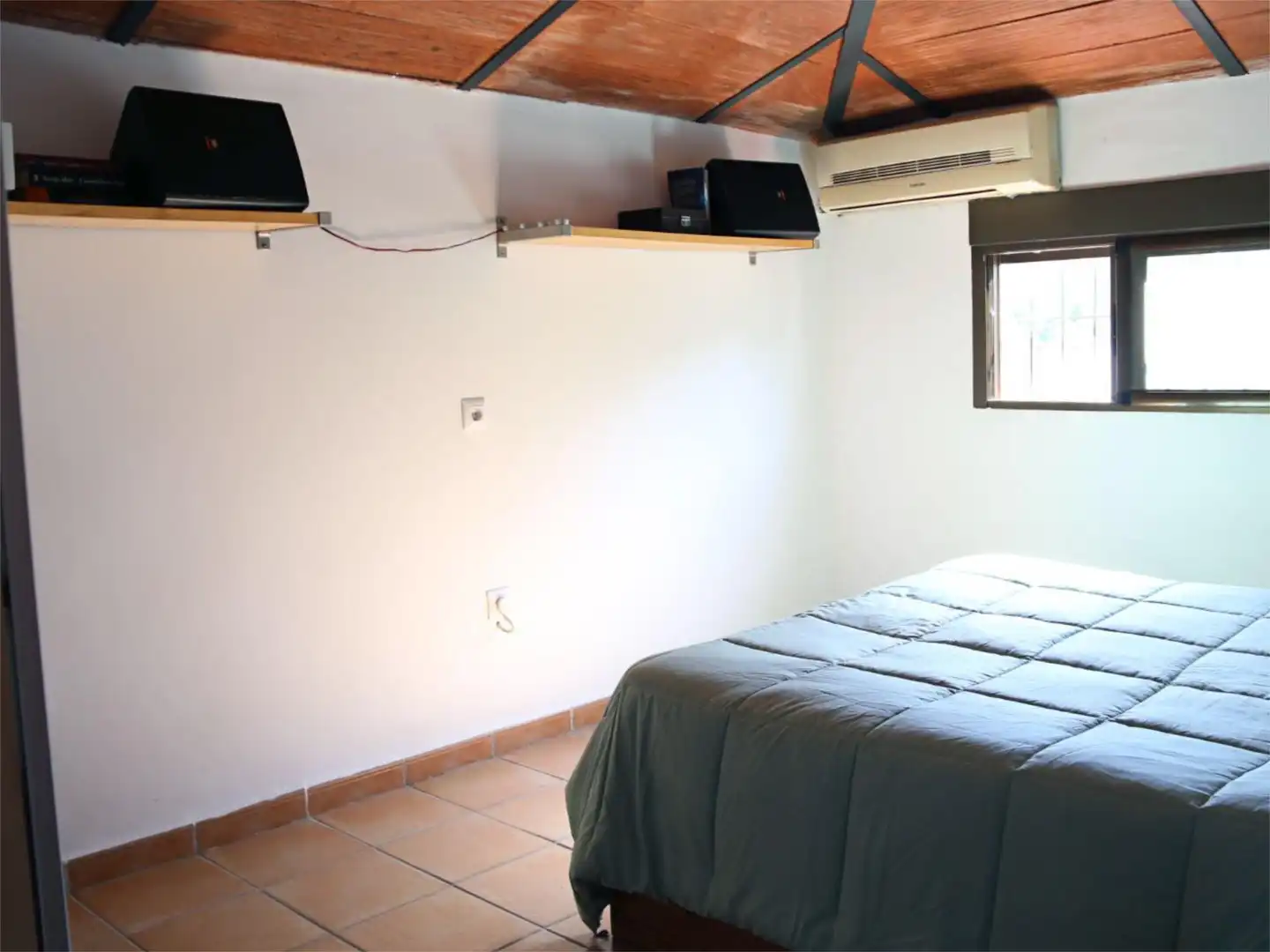 Flat for sale in Avenida de la Cornisa, 42, Los Lagos Bedroom of Flat for sale in Guillena with Air Conditioner, Heating and Private garden