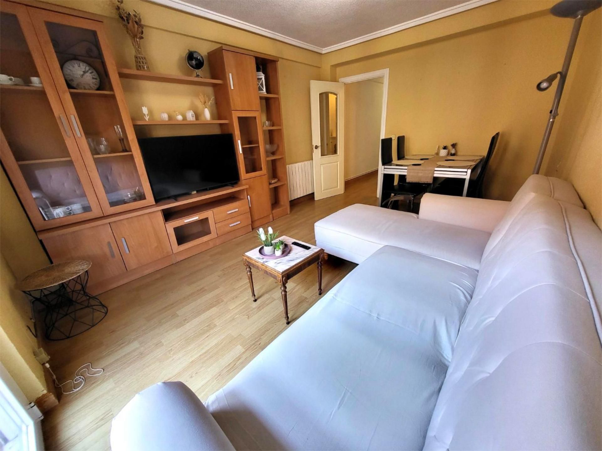 Flat to rent in Calle Alarcón, 14, San Bernardo Living room of Flat to rent in Salamanca Capital